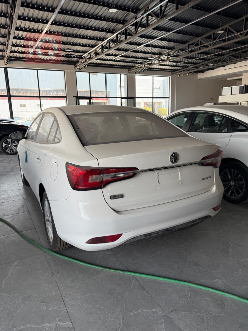 MG 5